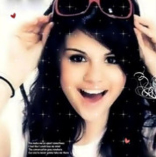 58286862_ZHUWXWH2 - alege o poza cu selena gomez glitter