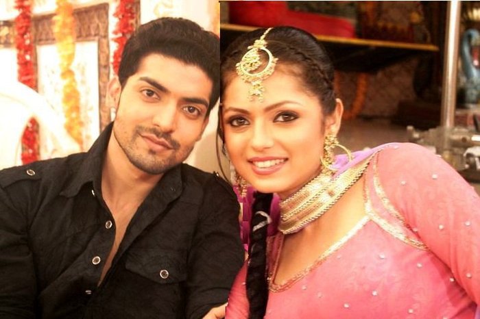 47698_155869111097214_153300384687420_508888_586236_n - x-Drashti Dhami-x