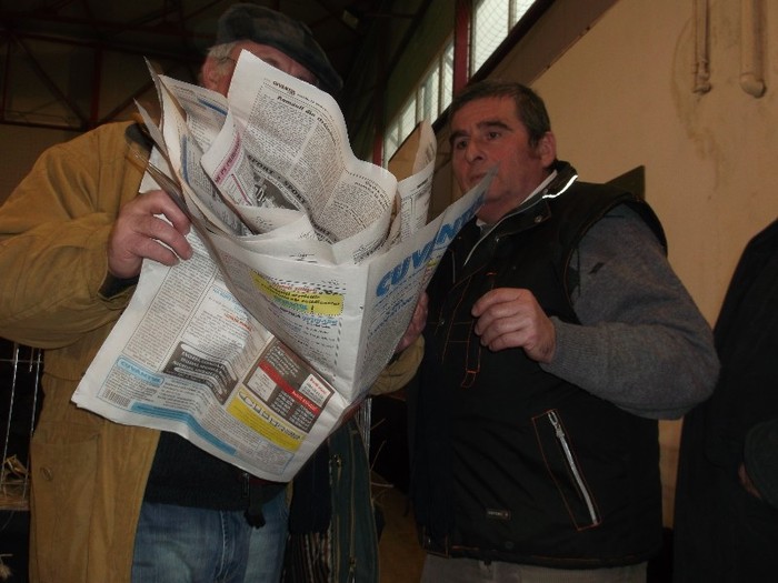 CITITUL PRESEI IN PAUZA DE FOC