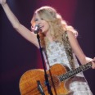 Taylor_Swift_1230493880_0 - Poze Taylor Swift