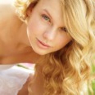 Taylor_Swift_1230494968_3 - Poze Taylor Swift