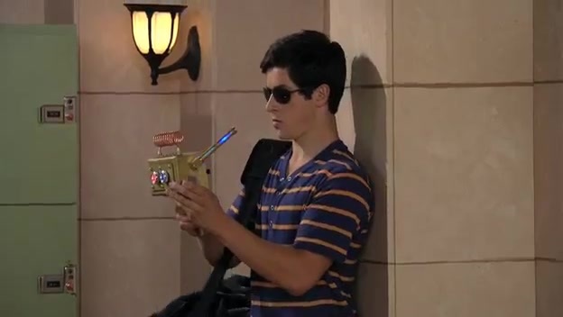 S03E03 350