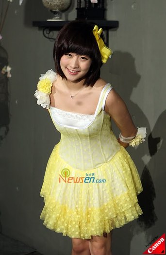 200904041117391002_11 - Nicole Jung