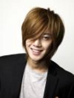 7 - Kim Hyun Joong