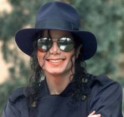images (18) - Album pentru un prieten cu Michael Jackson