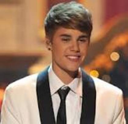 images (33) - Un album cu SUTE de poze numai cu justin bieber