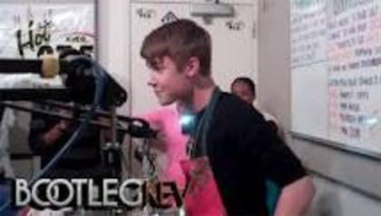 images (51) - Un album cu SUTE de poze numai cu justin bieber