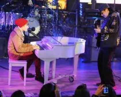 images (17) - Un album cu SUTE de poze numai cu justin bieber