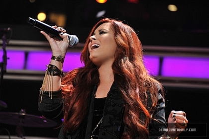 Demitzu (62) - Demitzu - 09 12 2011 - Z100s Jingle Ball 2011