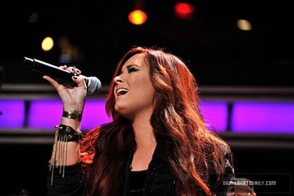 Demitzu (64) - Demitzu - 09 12 2011 - Z100s Jingle Ball 2011