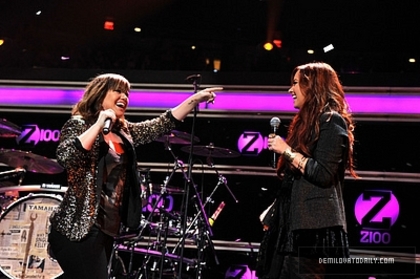 Demitzu (66) - Demitzu - 09 12 2011 - Z100s Jingle Ball 2011