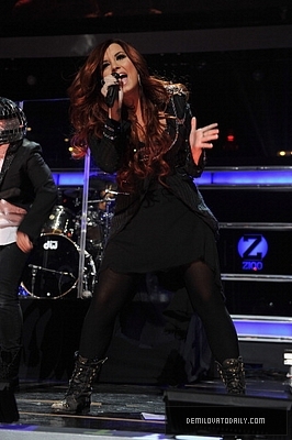 Demitzu (68) - Demitzu - 09 12 2011 - Z100s Jingle Ball 2011