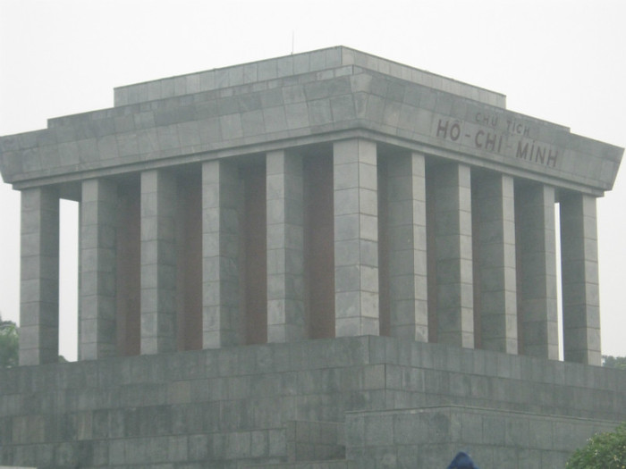 Hanoi - mausoleul lui Ho Chi Minh