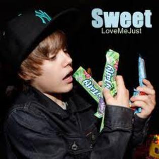 descărcare (1) - Un album cu SUTE de poze numai cu justin bieber