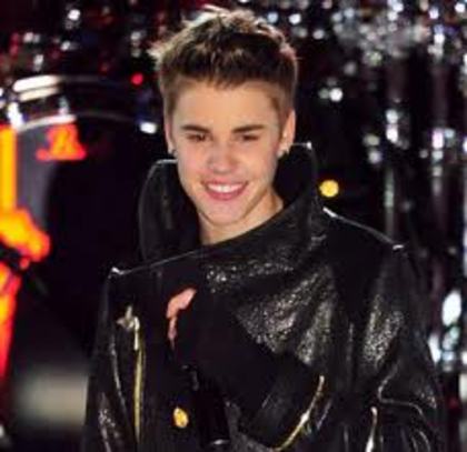 images (13) - Justin Bieber de Craciun