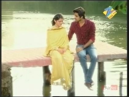 Dev & Radhika in Love [101]