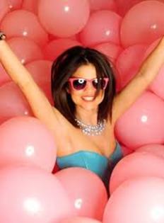 images (1) - Selena Gomez Hit the Lights si poze noi