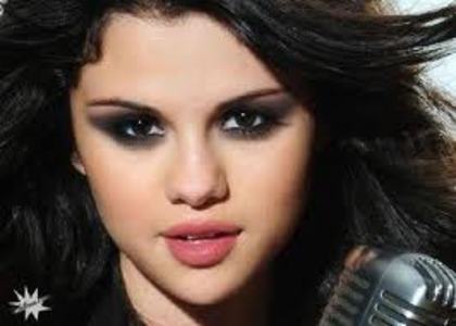 images (5) - Selena Gomez Hit the Lights si poze noi