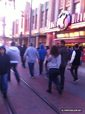 normal_0297E18 - 16 01 2012-With Justin at Disneyland