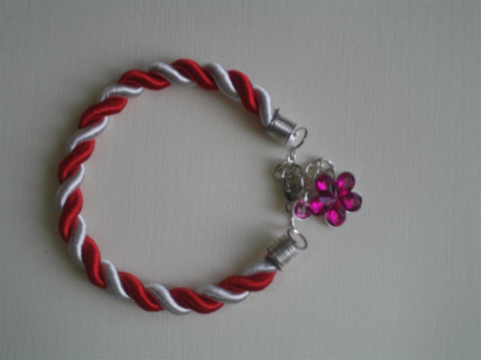 BRATARA - pret 1 leu; martisor bratara, martisoare ieftine
