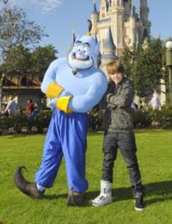 images (3) - Justin Bieber at Disney World 2011