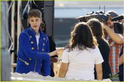 images (9) - Justin Bieber at Disney World 2011