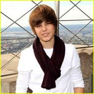 15 ani - Justin Bieber De la 13 la 17 ani