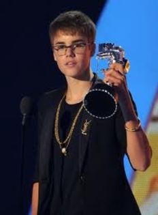 images (18) - Justin Bieber Awards