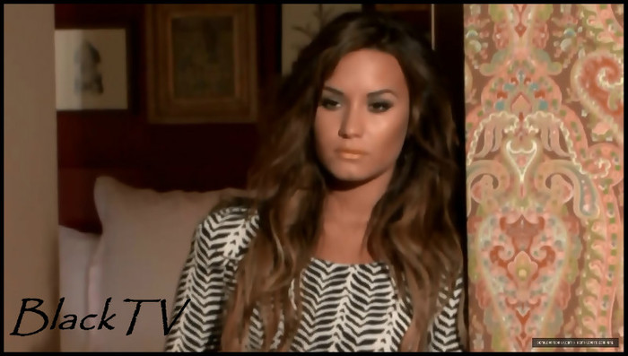 Am devenit un vampir in totalitate, iar asta m-a schimbat foarte mult.