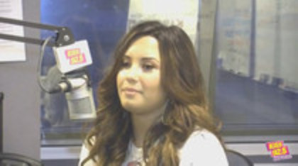 Demitzu (31) - Demilush - Kiss 925 Interview Captures