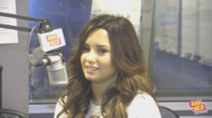 Demitzu (44) - Demilush - Kiss 925 Interview Captures