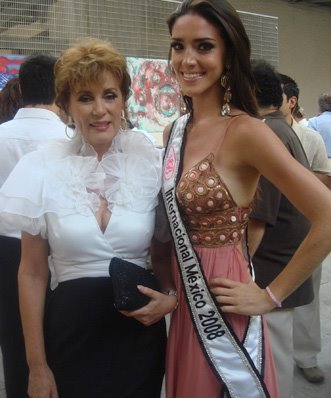375328_317675431595063_314492415246698_1235722_335043268_n - Helena Rojo