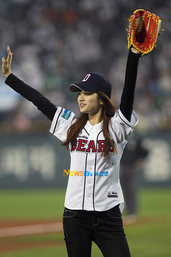 miss-a-1010-suzy-baseball-5 - Suzy