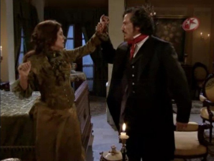 312216_314508531911753_314492415246698_1225064_439278069_n - Helena Rojo