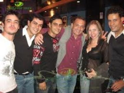 images (15) - Henry Soto