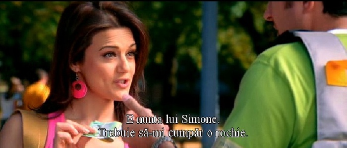 E nunta lui Simone..Trebuie sa-mi cumpar o rochie