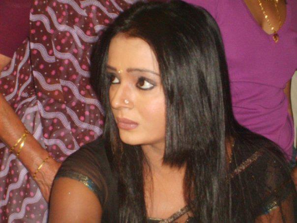 396893_243800085689918_112853995451195_581258_1956540580_n - sooper poze Parul Chauhan