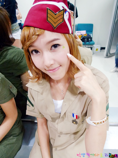 9kxhyd - Jessica