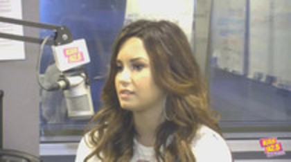 Demitzu (154) - Demilush - Kiss 925 Interview Captures