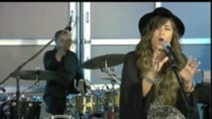 Demitzu (124) - Demilush - My Love is Like a Star live VH1 Captures