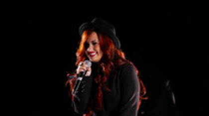 Demetria (2) - Demilush - VEVO Shows Give Your Heart A Break Captures oo1