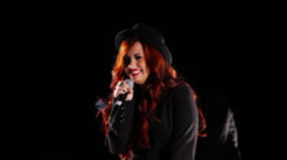 Demetria (16) - Demilush - VEVO Shows Give Your Heart A Break Captures oo1