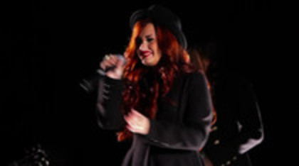 Demetria (37) - Demilush - VEVO Shows Give Your Heart A Break Captures oo1