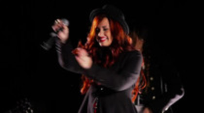 Demetria (50) - Demilush - VEVO Shows Give Your Heart A Break Captures oo1