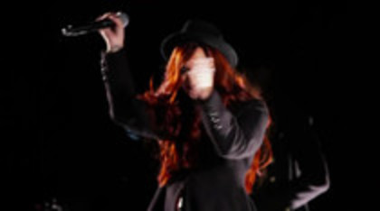 Demetria (67) - Demilush - VEVO Shows Give Your Heart A Break Captures oo1
