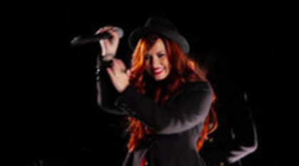 Demetria (76) - Demilush - VEVO Shows Give Your Heart A Break Captures oo1