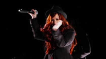 Demetria (85) - Demilush - VEVO Shows Give Your Heart A Break Captures oo1