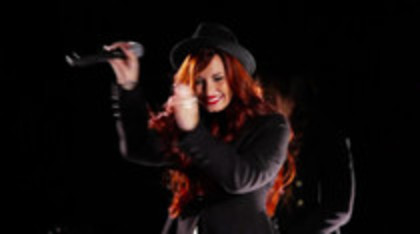 Demetria (94) - Demilush - VEVO Shows Give Your Heart A Break Captures oo1