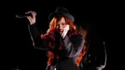 Demetria (97) - Demilush - VEVO Shows Give Your Heart A Break Captures oo1