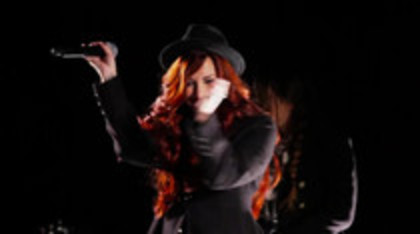 Demetria (100) - Demilush - VEVO Shows Give Your Heart A Break Captures oo1